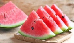 科室吃瓜,揭秘医疗团队背后的“吃瓜”故事