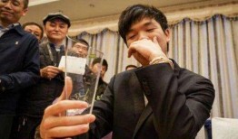 吃瓜围棋冠军,揭秘围棋界的新星传奇