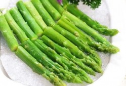 直播讲瓜吃笋,吃瓜群众如何品尝鲜嫩笋香