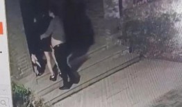 情侣吃瓜打架视频,甜蜜与火药味的碰撞