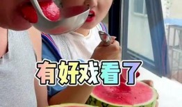 梦到自己吃瓜儿,瓜果飘香，味蕾之旅