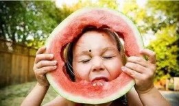 吃瓜吃到自己死讯,一场意外的生命旅程