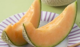 吃哈密瓜原图,甜蜜滋味，尽收眼底